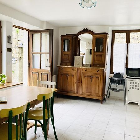 Villa Rue De La Tour Du Pin Fontaine-Française Esterno foto