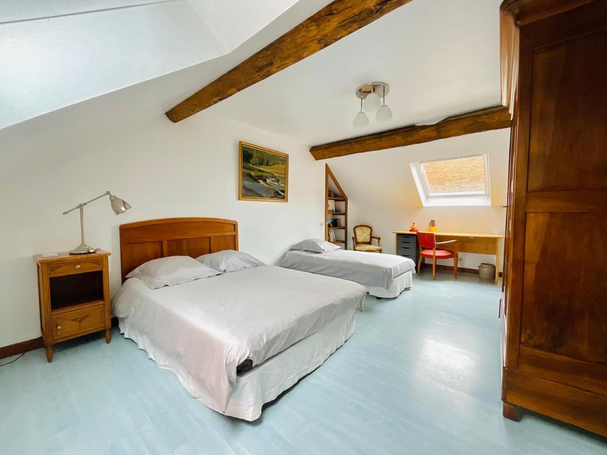 Villa Rue De La Tour Du Pin Fontaine-Française Esterno foto