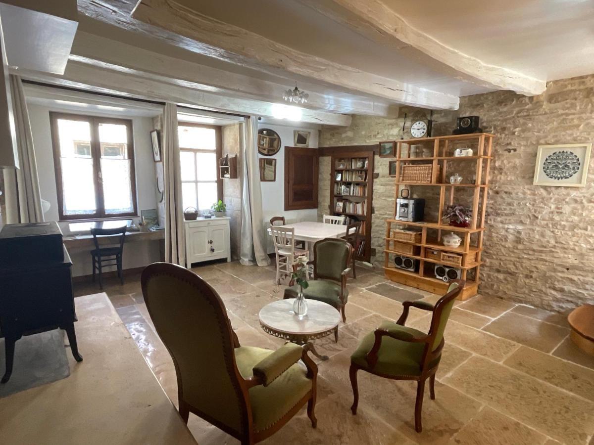 Villa Rue De La Tour Du Pin Fontaine-Française Esterno foto
