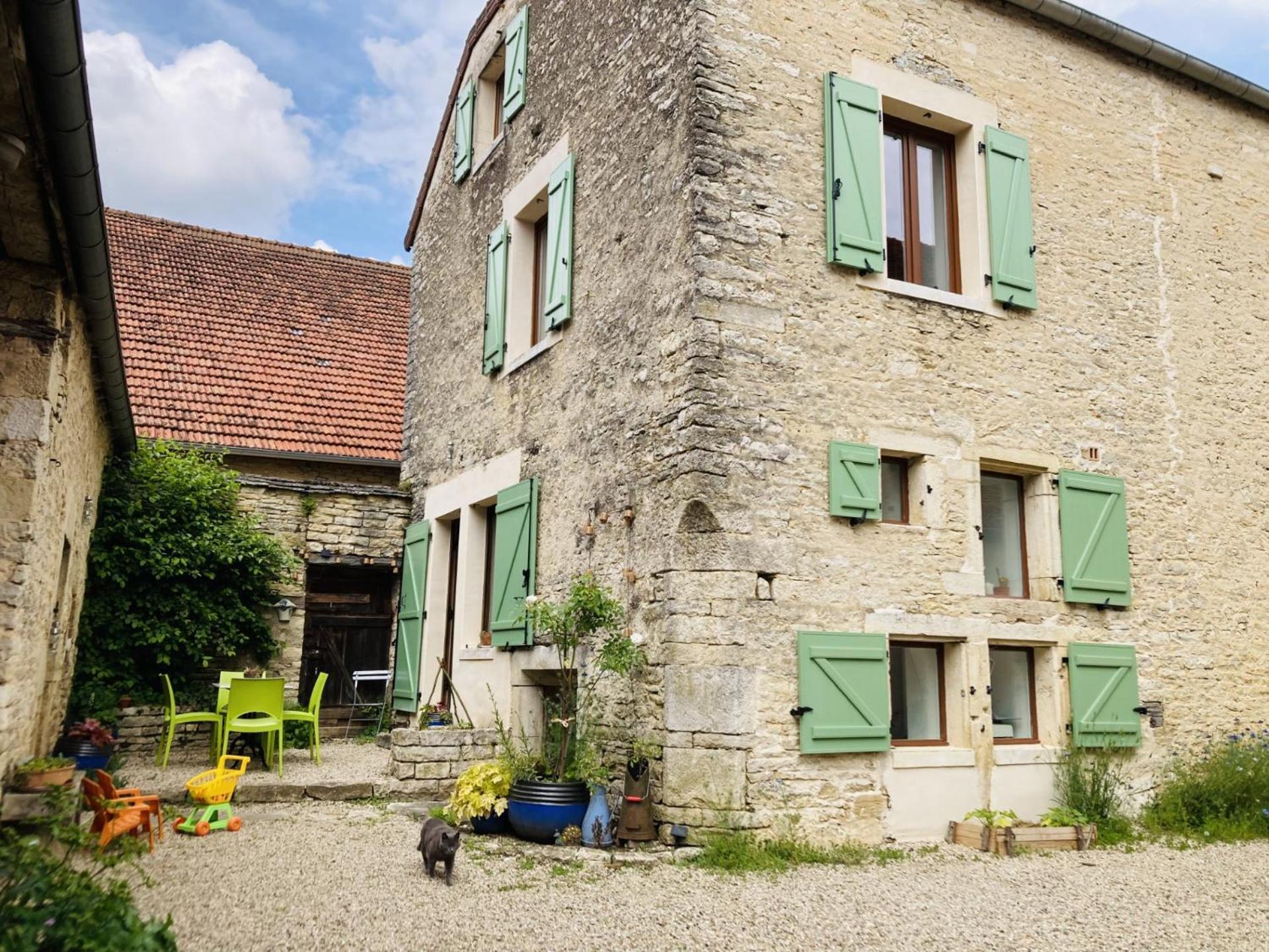 Villa Rue De La Tour Du Pin Fontaine-Française Esterno foto